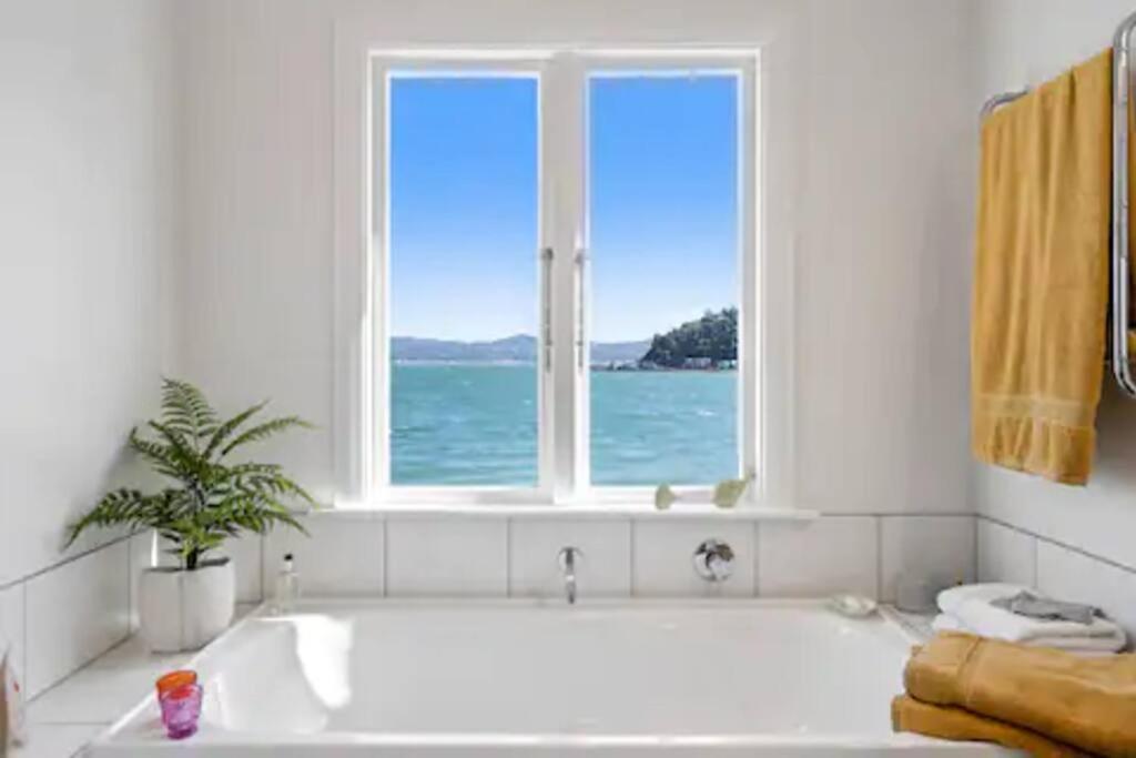 Seaglass Cottage Lower Hutt Eksteriør bilde